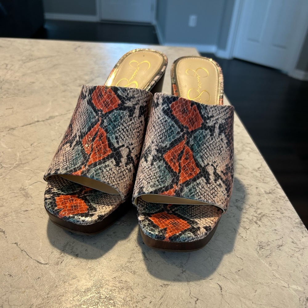 Jessica Simpson Snakeskin heels